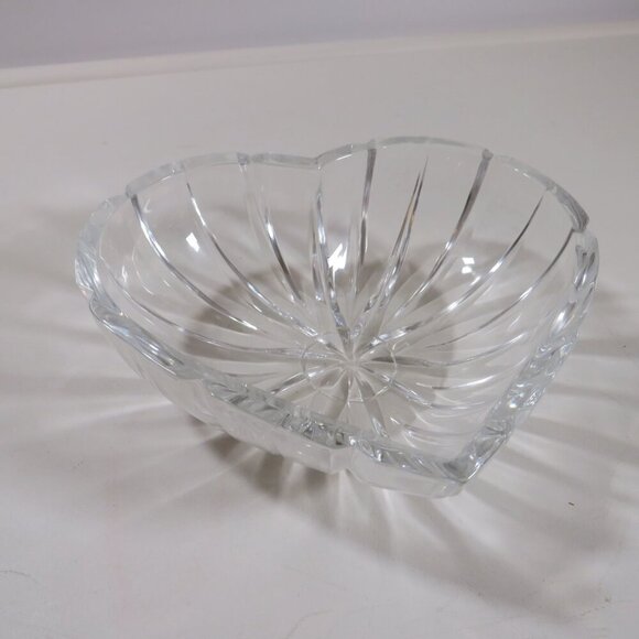 Heart Shaped Candy Trinket Dish Ribboned Glass #2 - Picture 1 of 13